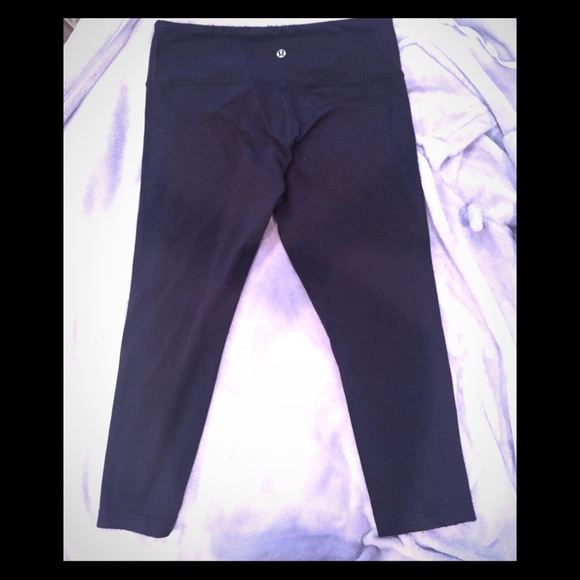 lululemon athletica Pants - Lululemon Crop Pants Sz 8
